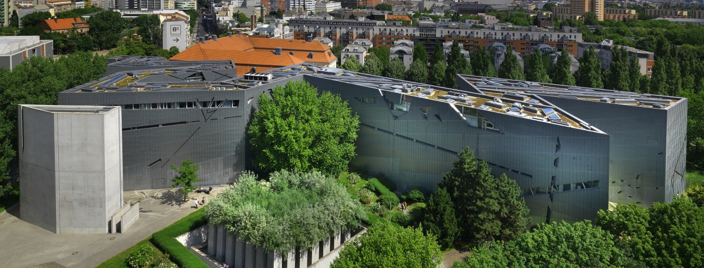 Libeskind Bau des Jüdischen Museum Berlin von oben